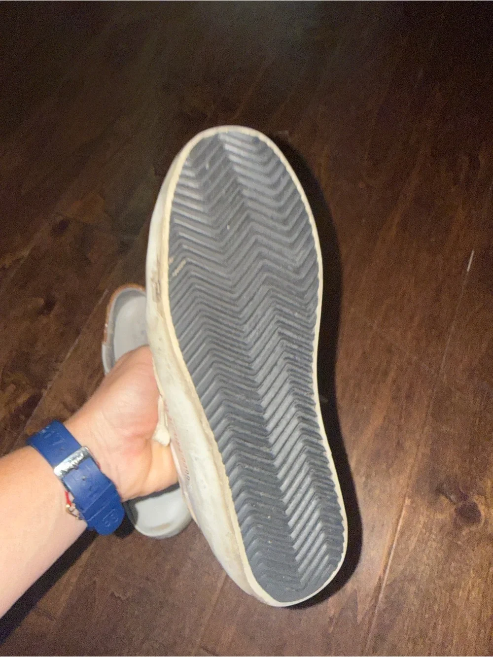 Golden goose size 35 Women's Super-Star with gold sparkle foxing $640